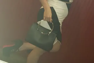 in town for a short time - Image 7