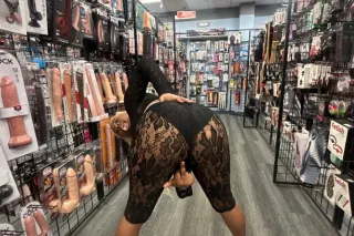 Cute Sweet Ebony Girl 😘with a Freaky side and Great Body - Image 6